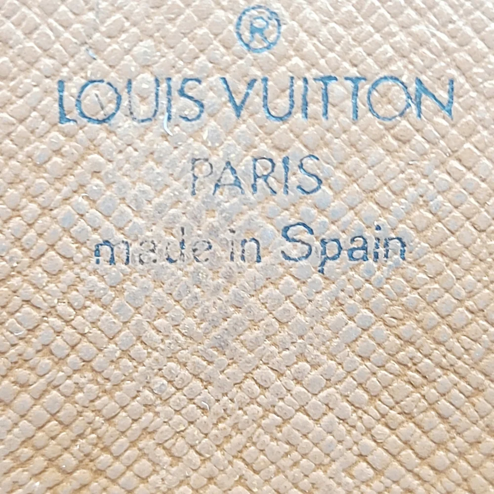Louis Vuitton Monogram Bifold Wallet_3